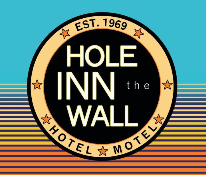 Hole Inn The Wall Hotel - Fort Walton Beach - Sunset Plaza - Nearby Beaches & Hurlburt Экстерьер фото